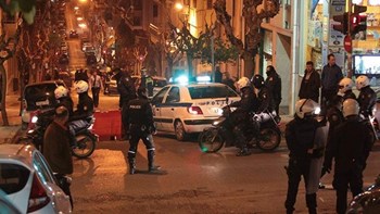 Φωτορεπόρτερ δέχθηκε επίθεση στα Εξάρχεια