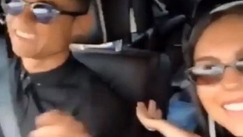 Καραόκε για Κριστιάνο, Τζορτζίνα και Ρονάλντο τζούνιορ στο αυτοκίνητο – ΒΙΝΤΕΟ