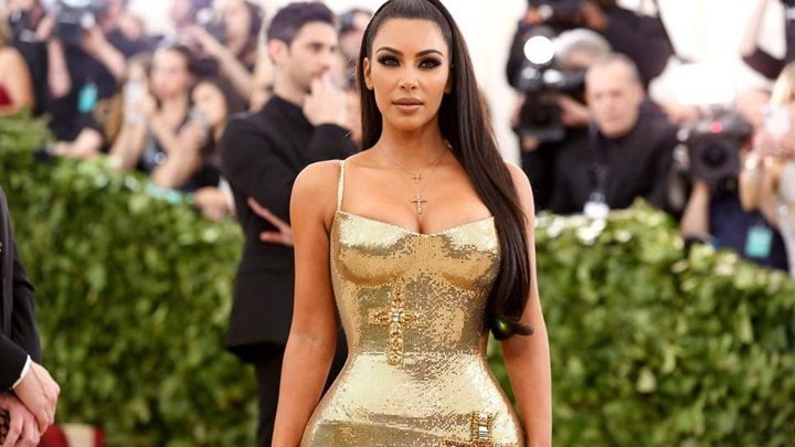 Προκλητική και σέξι στο εξώφυλλο της Vogue η Κιμ Καρντάσιαν – ΦΩΤΟ