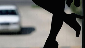 Αποκαλύψεις σοκ για τη δράση της Μολδαβής μαστροπού που εξέδιδε ανήλικες – Τα βασανιστήρια, οι βιασμοί και τα όργια