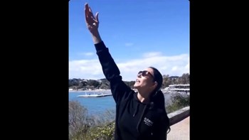 Η Βατίδου πάει… διάστημα – ΒΙΝΤΕΟ