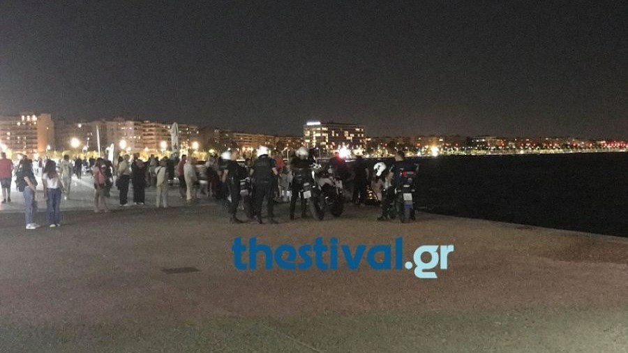 Νυχτερινό κολύμπι για 29χρονο στον Θερμαϊκό