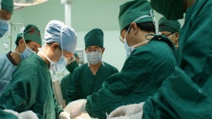 Η χώρα στην οποία το “εθνικό πρόβλημα” είναι η… επιμήκυνση πέους