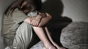 Σοκ στη Λάρισα: 13χρονη καταγγέλλει ομαδική σεξουαλική επίθεση