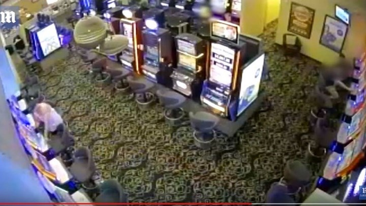 Θρασύτατος ληστής αρπάζει τα κέρδη γιαγιάς από τυχερό παιχνίδι-ΒΙΝΤΕΟ