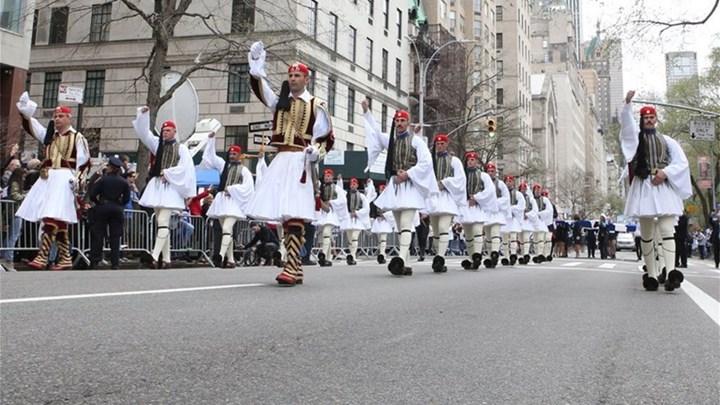 Παρέλαση της ομογένειας για την 25η Μαρτίου στην 5η Λεωφόρο στο Μανχάταν – ΦΩΤΟ – ΒΙΝΤΕΟ