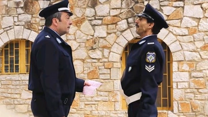 “Καλό Πάσχα” από το…”Κολοκοτρωνίτσι” – Το βίντεο της ΕΛ.ΑΣ. που έγινε viral