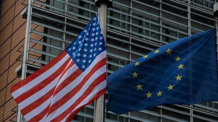 “Πράσινο φως” για έναρξη διαπραγματεύσεων για την κατάργηση των δασμών μεταξύ ΕΕ και ΗΠΑ