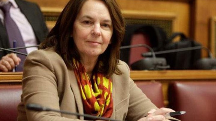 Παπανάτσιου: Δεν θα μειωθεί το επιτόκιο για όλες τις οφειλές του Δημοσίου