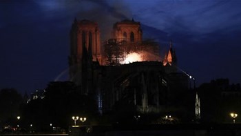 Δηλώσεις Σολτς και Βέμπερ για την πυρκαγιά στην Παναγία των Παρισίων