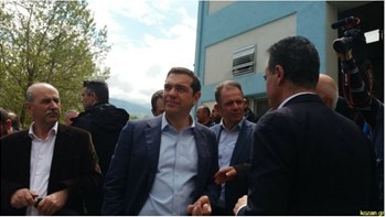 Η επίσκεψη Τσίπρα στο Βελβεντό – Με ποιους συναντήθηκε – Οι χειραψίες και οι selfies – ΦΩΤΟ – ΒΙΝΤΕΟ