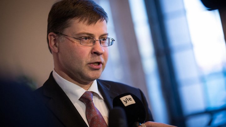 Ντομπρόβσκις: Είμαστε ανοιχτοί για το αφορολόγητο όπως συνέβη και με τη μη περικοπή των συντάξεων