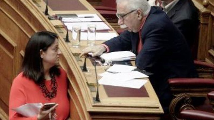 Ένταση στη Βουλή για νομοσχέδιο του υπουργείου Παιδείας – Κεραμέως: Να το αποσύρετε, δεν προλαβαίνει κανείς να το διαβάσει – Γαβρόγλου: Δεν έχετε θέσεις