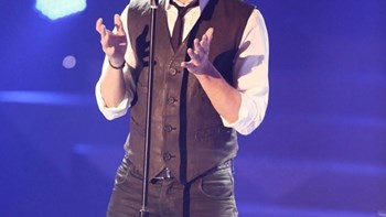 Έλληνας τραγουδιστής έγινε πατέρας για δεύτερη φορά – ΦΩΤΟ