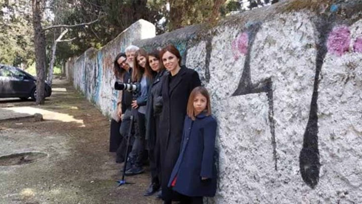 Η Κουκουλά «χτυπά» με το «Με λένε Ειρήνη»