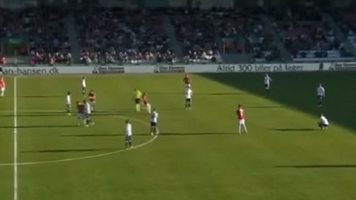 Σκόραραν κατά λάθος σε fair play και μετά… άφησαν τους αντιπάλους να ισοφαρίσουν – ΒΙΝΤΕΟ