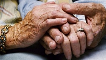Στιγμές τρόμου για ζευγάρι ηλικιωμένων στη Ζαχάρω