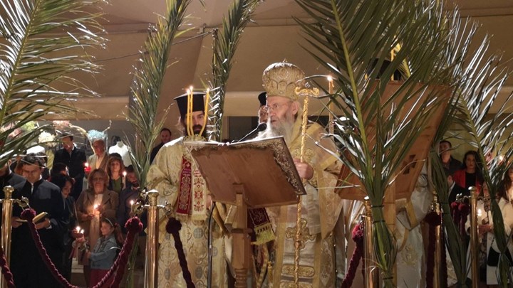 Η Ανάσταση στον Ιερό Ναό Αγίου Δημητρίου στη Ναύπακτο – ΒΙΝΤΕΟ – ΦΩΤΟ
