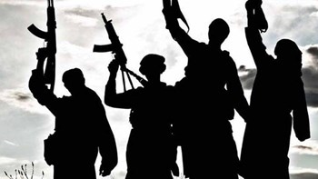 Το Ισλαμικό Κράτος ανέλαβε την ευθύνη της επίθεσης στην ανατολική ακτή της Σρι Λάνκα