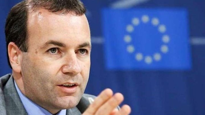 Βέμπερ: Το Ευρωπαϊκό Κοινοβούλιο θα έπρεπε να επιλέξει μία και μοναδική έδρα