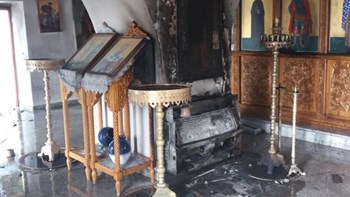 Στις φλόγες εκκλησία πριν από την Ανάσταση – ΦΩΤΟ