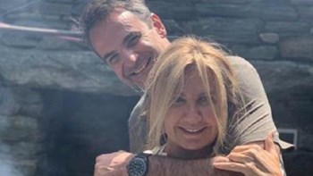 Οι ευχές του Κυριάκου Μητσοτάκη και της συζύγου του για το Πάσχα – ΦΩΤΟ