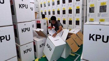 Δεν το χωράει ανθρώπινος νους: Πάνω από 270 εκλογικοί υπάλληλοι νεκροί στην Ινδονησία λόγω… κόπωσης
