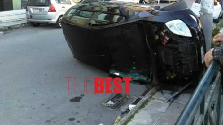 Σοβαρό τροχαίο στην Πάτρα – Αναποδογύρισε αυτοκίνητο – ΦΩΤΟ