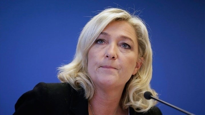 Άσχημα μηνύματα από τη Γαλλία πριν τις ευρωεκλογές: Σε δύο δημοσκοπήσεις προηγείται το κόμμα της Λεπέν