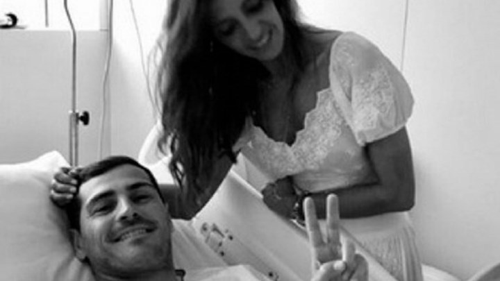 Κασίγιας: Η φωτογραφία με τη σύζυγό του από το νοσοκομείο – “Ήταν ένα σοκ”