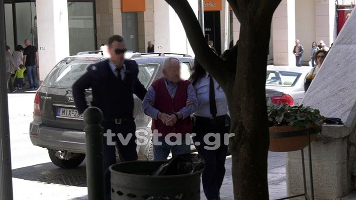 Στη φυλακή ο ηλικιωμένος που κατηγορείται ότι ασελγούσε σε 23χρονη ΑμΕΑ στη Φθιώτιδα – ΦΩΤΟ – ΒΙΝΤΕΟ