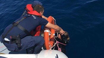 Ανείπωτη τραγωδία στο Αϊβαλί: Πνίγηκαν πέντε παιδιά σε ναυάγιο σκάφους με πρόσφυγες