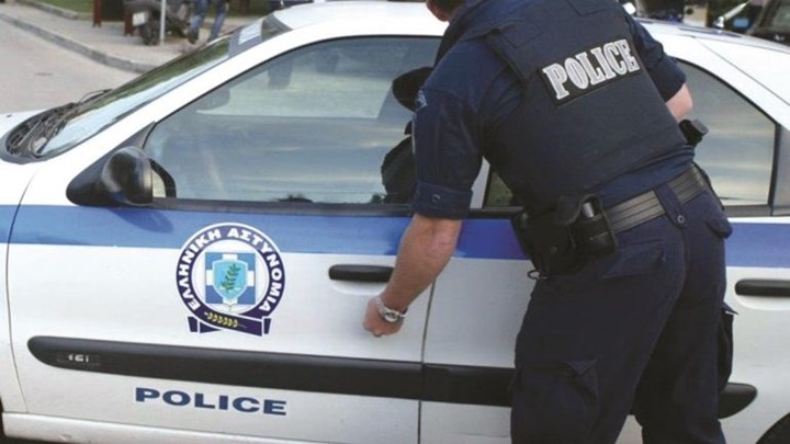 Βαριά «καμπάνα» για την επίθεση με τη…σούβλα στους αστυνομικούς