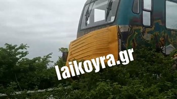 Tραγωδία στη Βέροια – Δύο νεκροί μετά τη σύγκρουση τρένου με ΙΧ – ΦΩΤΟ – ΒΙΝΤΕΟ
