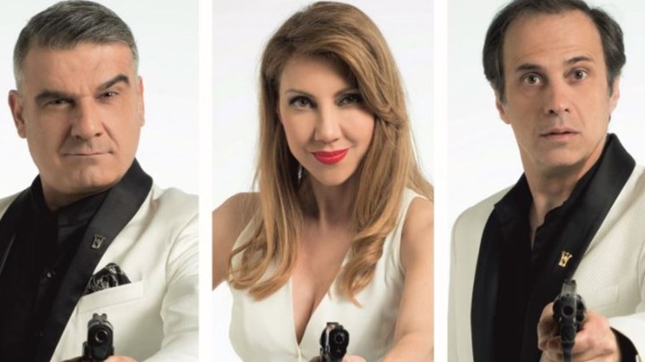 Το πρώτο κλικ από το «Τρεις φόνοι…καμιά κηδεία» με Αποστολάκη, Πούλη, Μπιλάλη