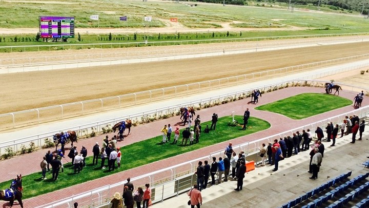 Markopoulo Park: Συναρπαστικές ιπποδρομίες, μοναδικές συγκινήσεις και τζακ ποτ στο Σκορ 6