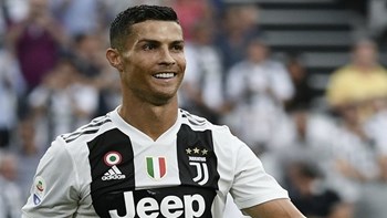 Η τρομερή γκάφα της μαμάς του Ρονάλντο για τα … 20 χρόνια της Γιουβέντους χωρίς τίτλο – ΦΩΤΟ