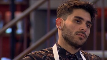 MasterChef: Η επική γκάφα του Μανώλη για τον Μίκη Θεοδωράκη – ΒΙΝΤΕΟ