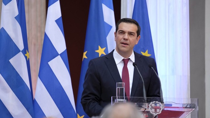 Έκτακτη συνέντευξη Τύπου Τσίπρα στο Ζάππειο – Ανακοινώνει το πακέτο των θετικών μέτρων