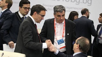 Τα δημοσιονομικά μεγέθη στο επίκεντρο της συνάντησης των κυβερνητικών στελεχών με τους θεσμούς