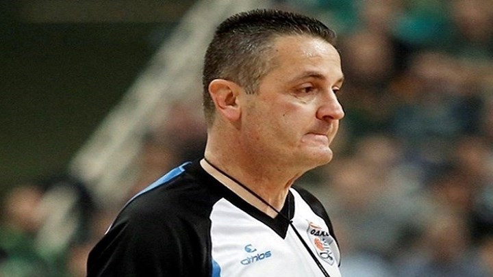 Οπαδοί του Ολυμπιακού στο σπίτι του Αναστόπουλου – ΦΩΤΟ