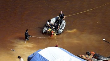 Ανασύρθηκε αντικείμενο από την Κόκκινη Λίμνη στην Κύπρο – BINTEO