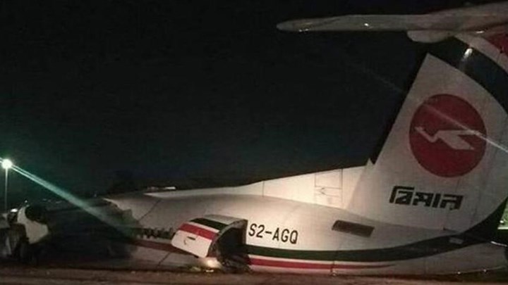 Αεροπλάνο διαλύθηκε κατά την προσγείωση – ΦΩΤΟ