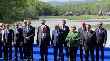 Μήνυμα ενότητας της ΕΕ εκπέμπει η Σύνοδος Κορυφής των 27