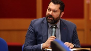 Η Ελλάδα θα θέσει στην ΕΕ το θέμα συνεργασίας Facebook-Greek hoaxes