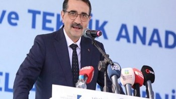 Τούρκος Υπουργός Ενέργειας: Ας κοιτάξουν την ιστορία μας εκείνοι που νομίζουν πως η Τουρκία θα λυγίσει