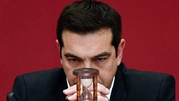 Αρθρο του Σταύρου Λυγερού: Τι κρατάει στο παιχνίδι τον ΣΥΡΙΖΑ – Παροχές, αντιδεξιοί και «νεοπληβείοι»