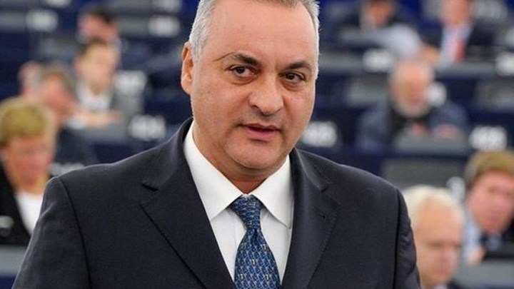 Κεφαλογιάννης: Η φωτογραφία στην οποία αναφέρθηκα δεν είναι πραγματική – Αναλαμβάνω την ευθύνη