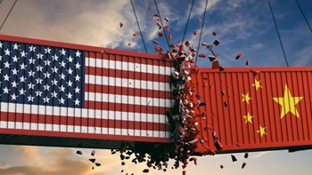 Οι ΗΠΑ θα επιβάλλουν υψηλότερους τελωνειακούς δασμούς στα κινέζικα προϊόντα