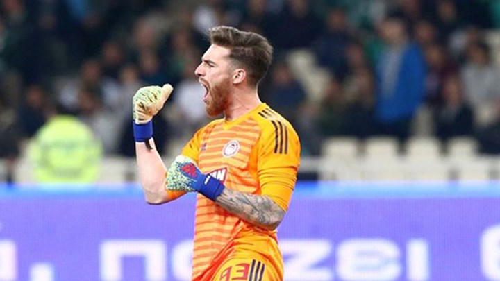 Κλείδωσε η παραμονή Σα στον Ολυμπιακό